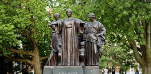 University of Illinois statue